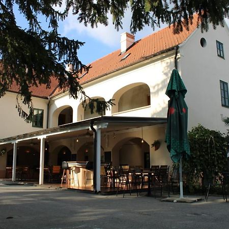 Taverna 1860 Rooms&Apartments Donja Zelina Exteriör bild