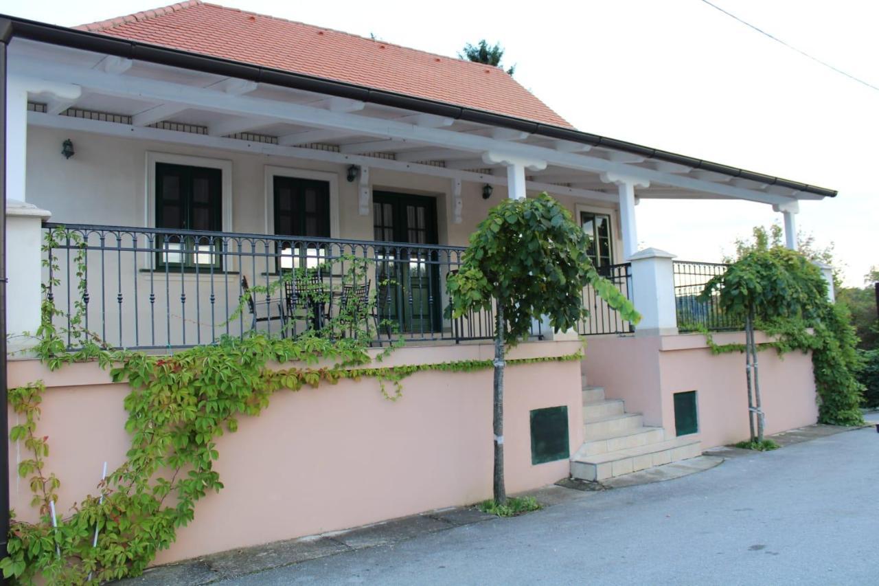 Taverna 1860 Rooms&Apartments Donja Zelina Exteriör bild